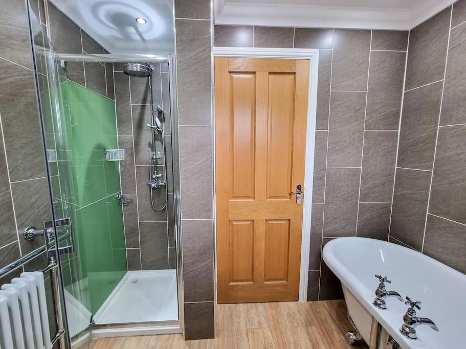Stunning Family Home Close To The City Centre 曼彻斯特 外观 照片