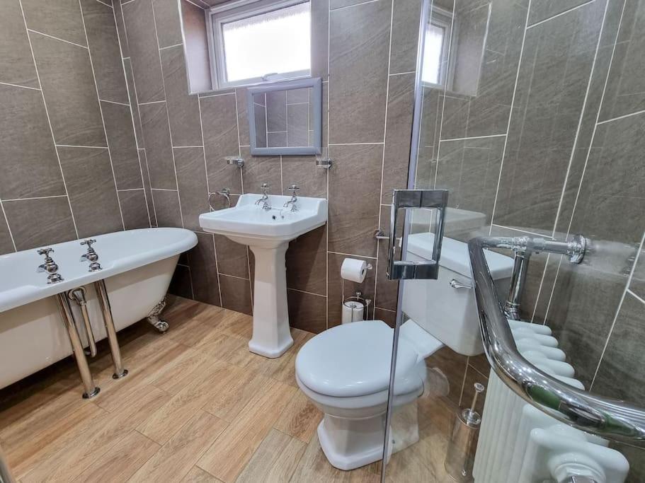 Stunning Family Home Close To The City Centre 曼彻斯特 外观 照片
