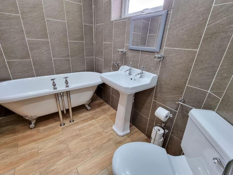 Stunning Family Home Close To The City Centre 曼彻斯特 外观 照片