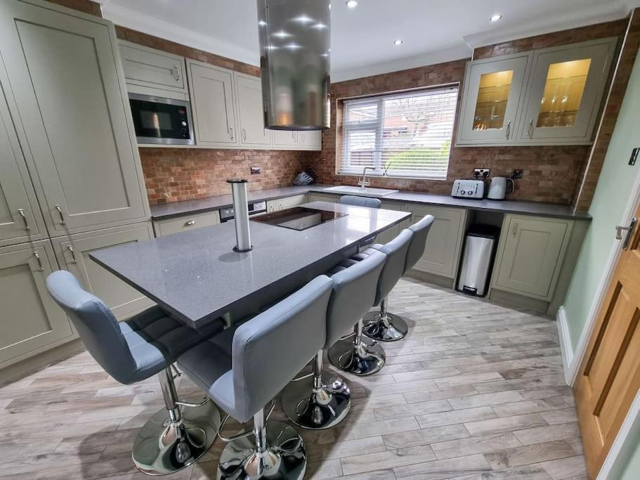 Stunning Family Home Close To The City Centre 曼彻斯特 外观 照片